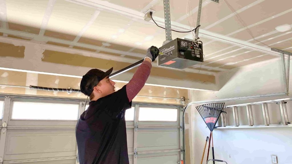 Garage Door Opener Repair in Sioux Falls, SD